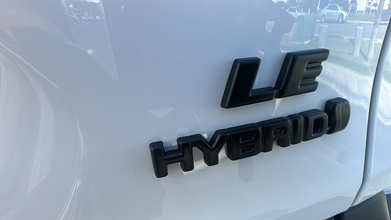 2024 Toyota RAV4 Hybrid LE 27