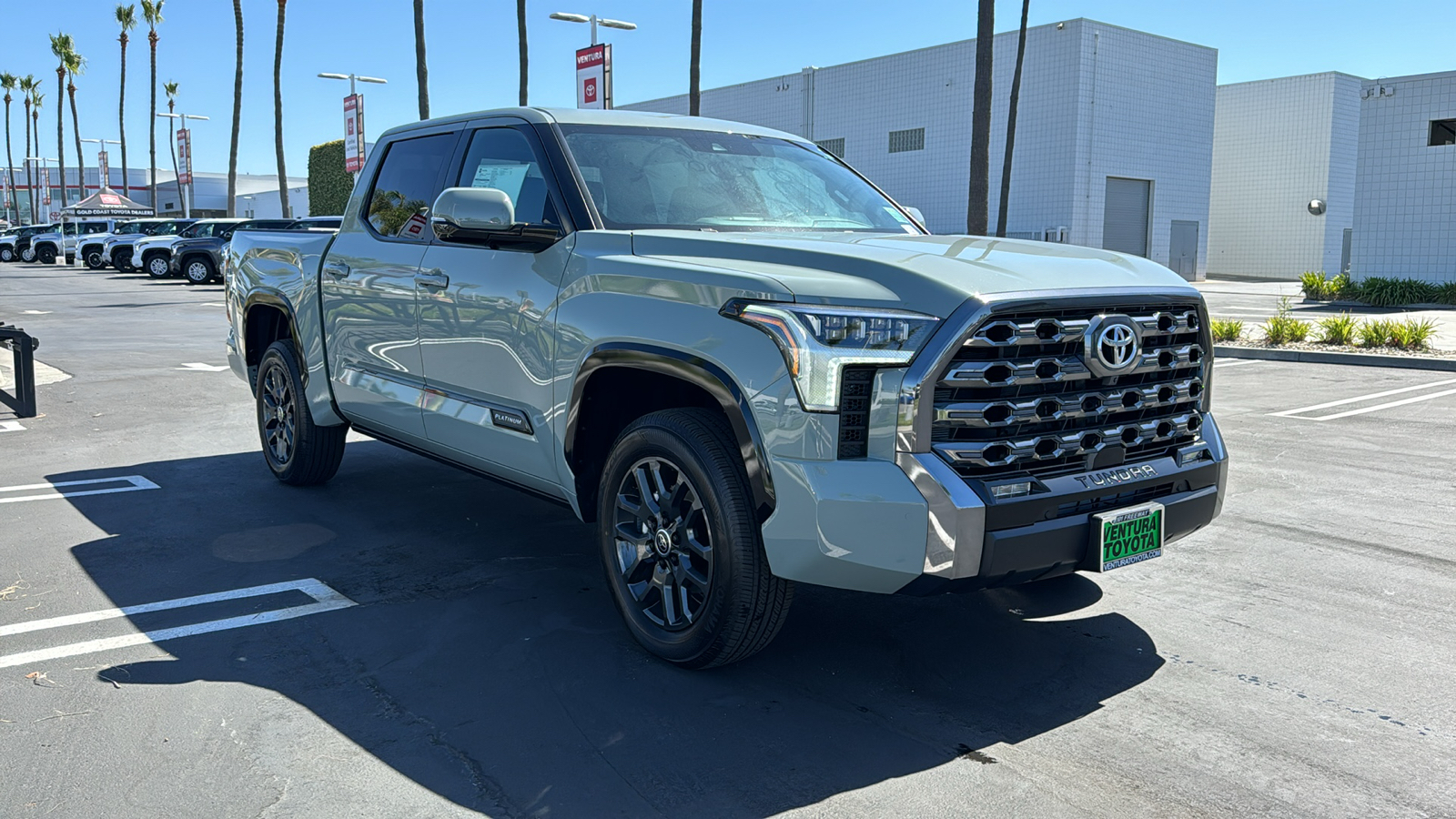 2024 Toyota Tundra Platinum CrewMax 5.5 Bed 1