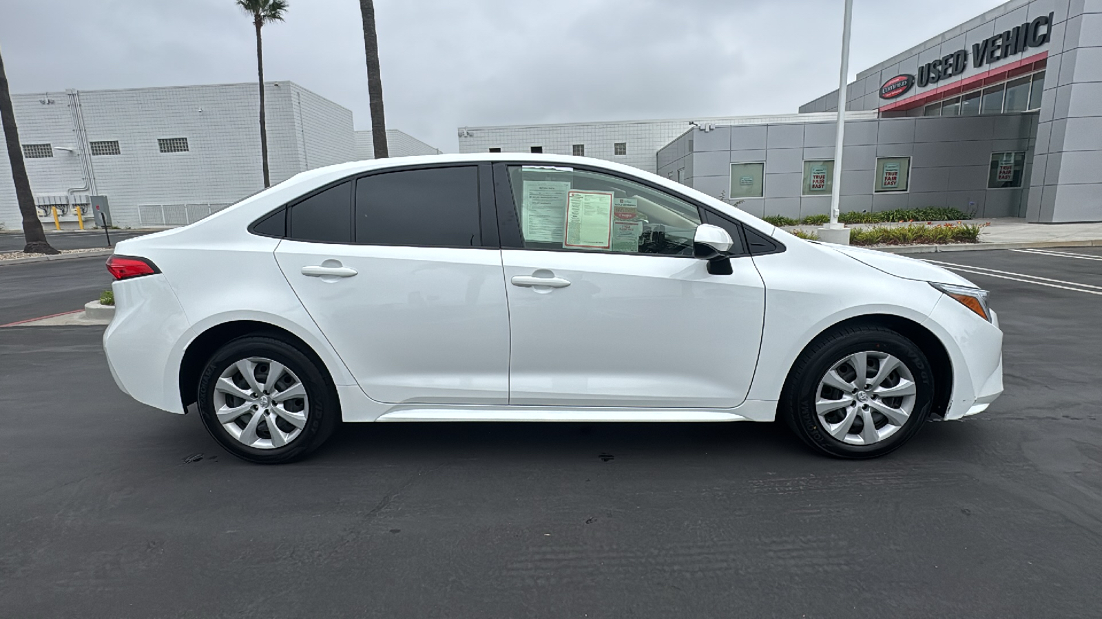 2024 Toyota Corolla Hybrid LE 2