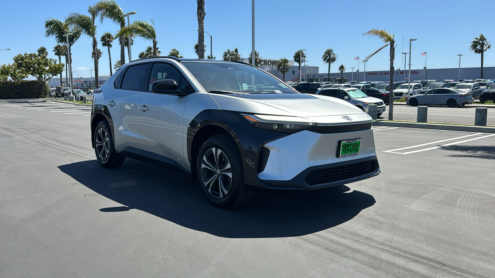 2024 Toyota bZ4X XLE 1