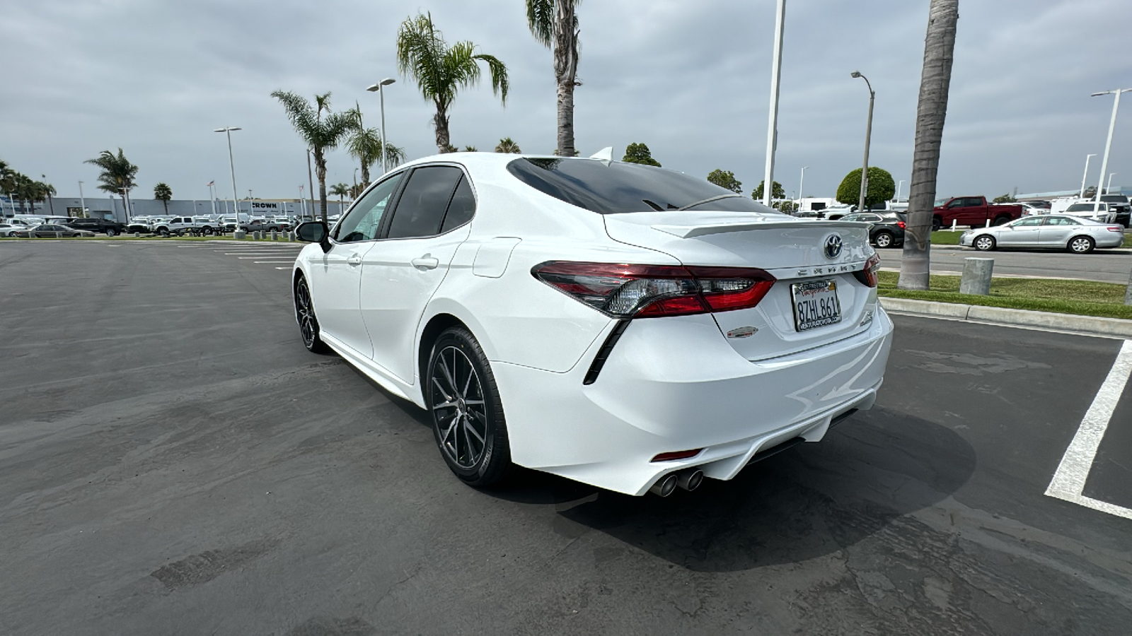 2022 Toyota Camry Hybrid SE 5