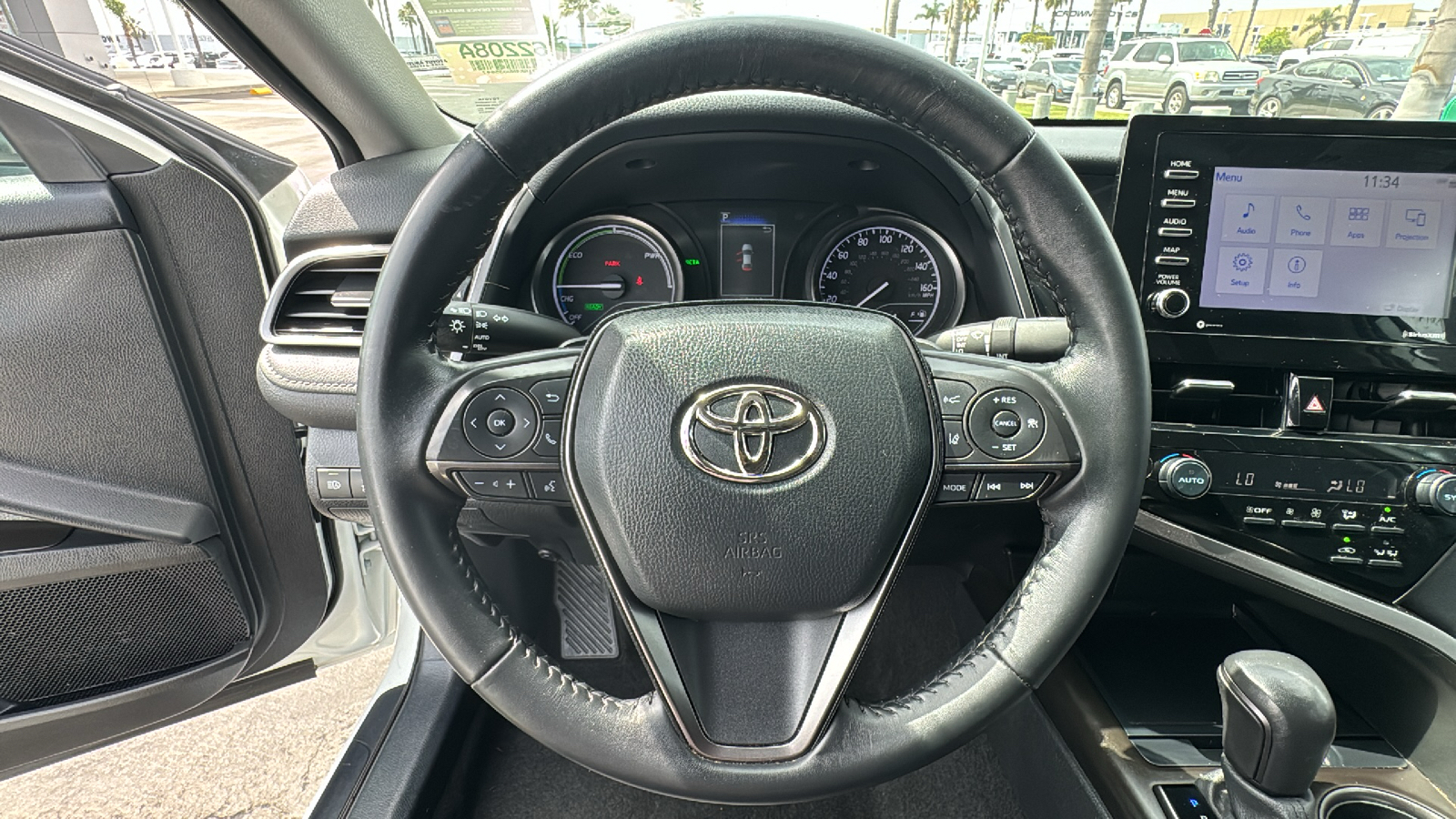 2022 Toyota Camry Hybrid SE 16