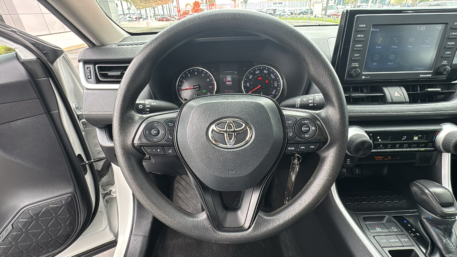 2021 Toyota RAV4 LE 16