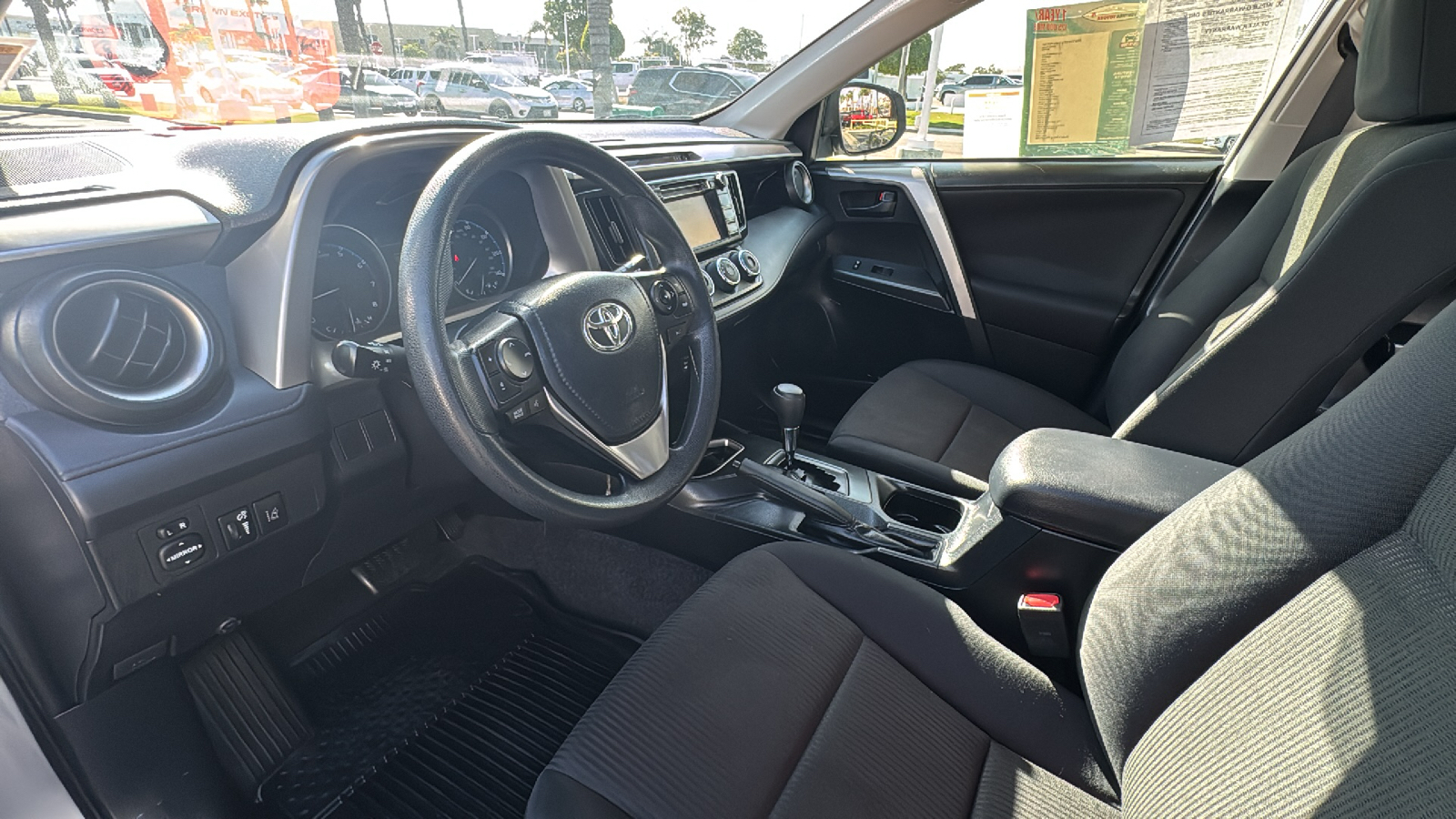 2018 Toyota RAV4 LE 13