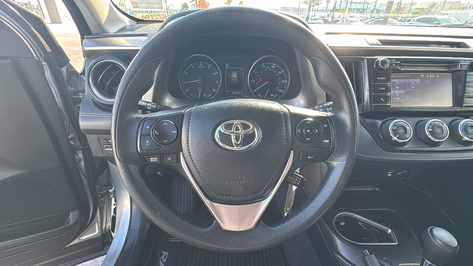 2018 Toyota RAV4 LE 16