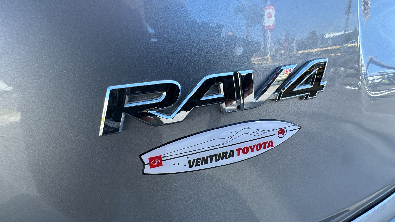 2018 Toyota RAV4 LE 25