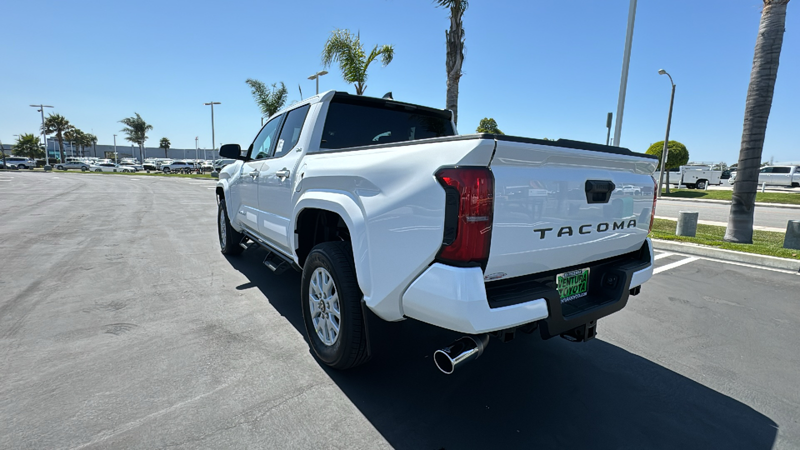 2024 Toyota Tacoma SR5 Double Cab 5 Bed AT 5