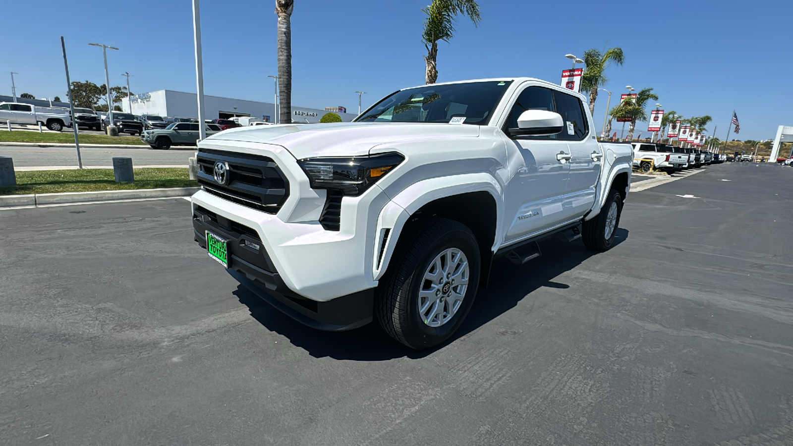 2024 Toyota Tacoma SR5 Double Cab 5 Bed AT 7