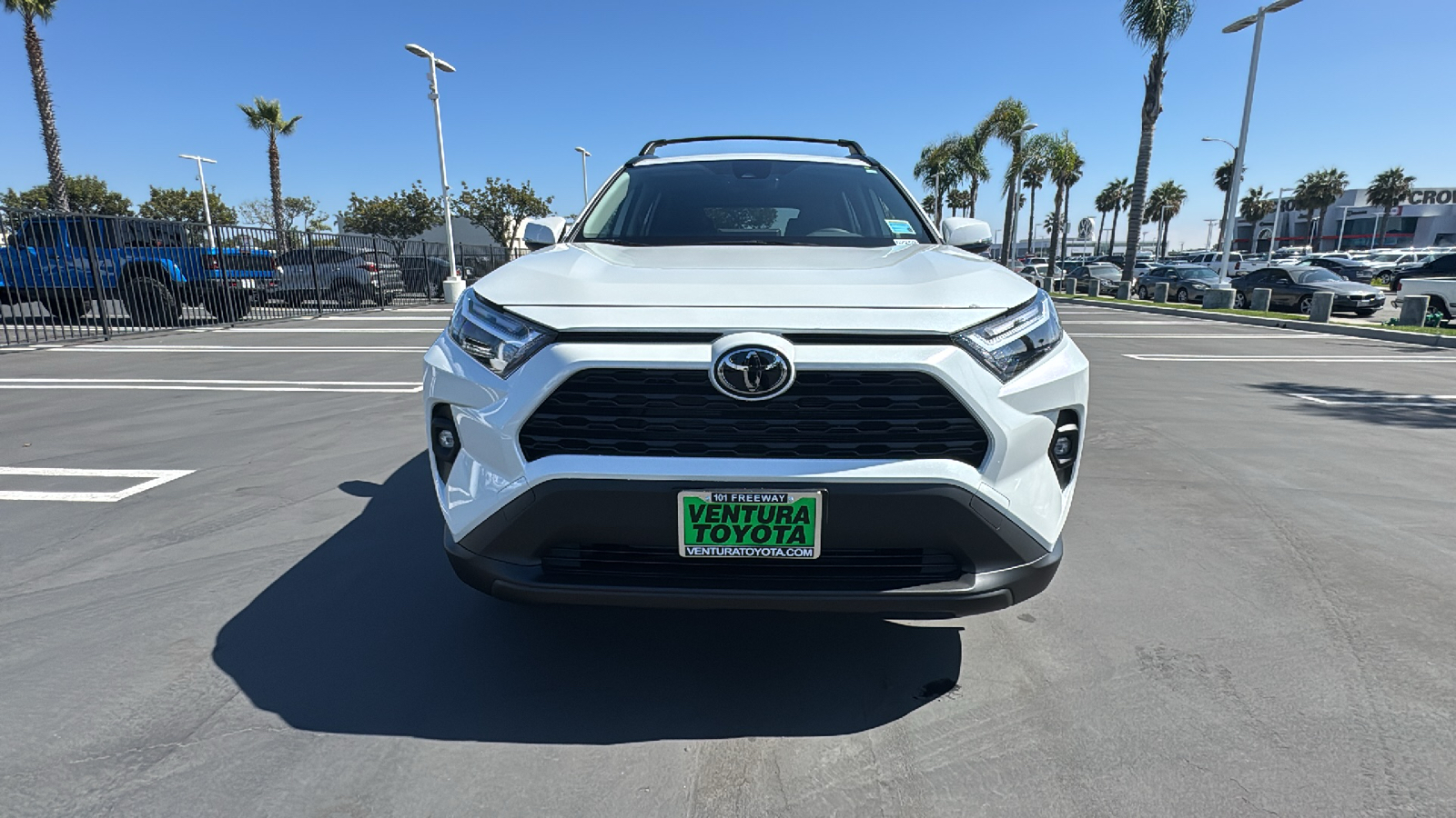 2024 Toyota RAV4 XLE Premium 8