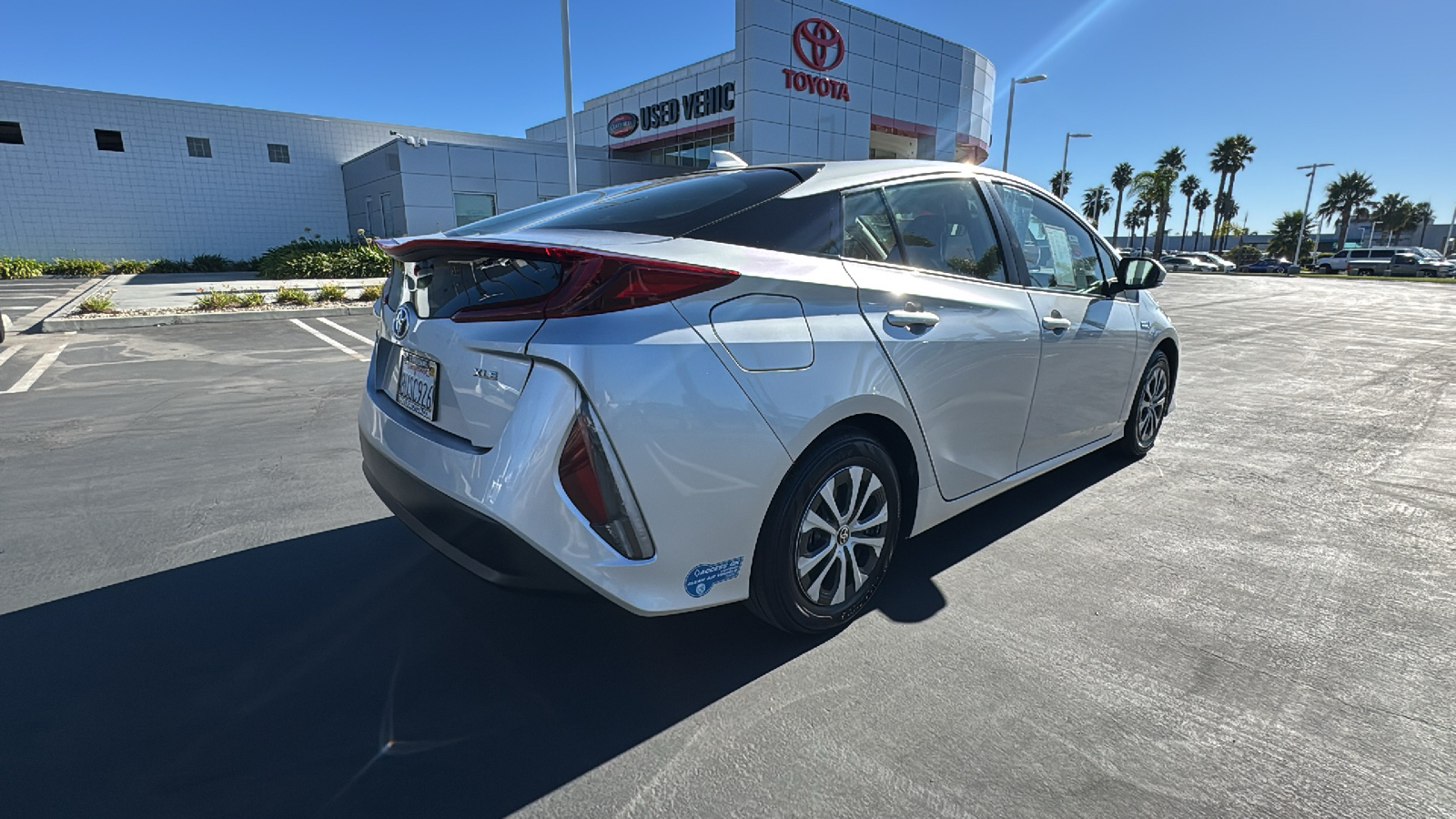 2021 Toyota Prius Prime XLE 3