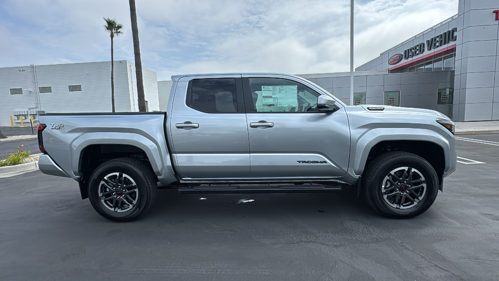 2024 Toyota Tacoma TRD Sport Hybrid Double Cab 5 Bed AT 2