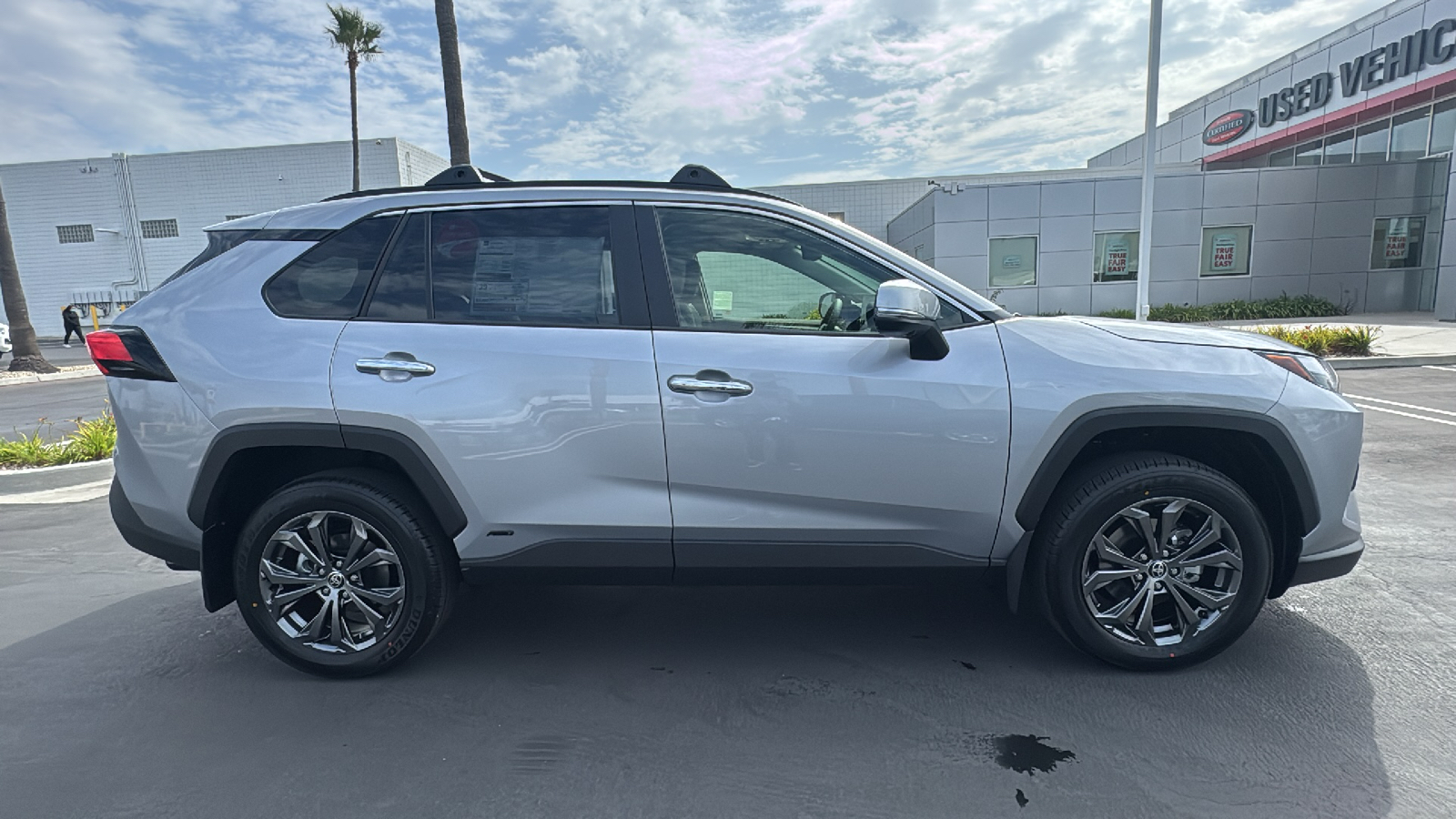 2024 Toyota RAV4 Hybrid Limited 2