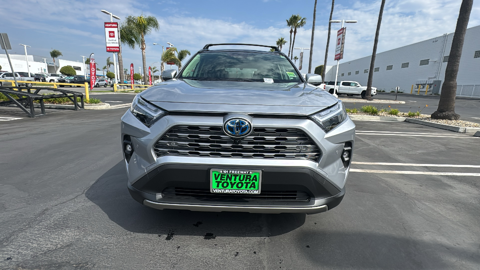 2024 Toyota RAV4 Hybrid Limited 8