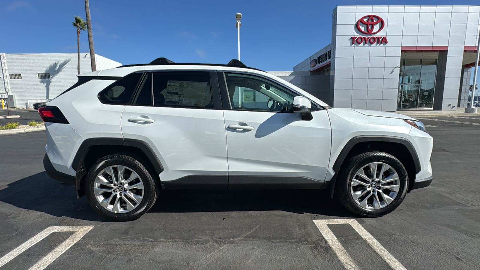 2024 Toyota RAV4 XLE Premium 2