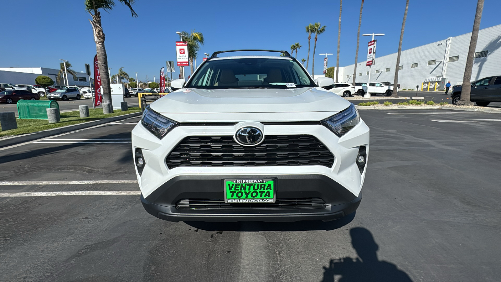 2024 Toyota RAV4 XLE Premium 8