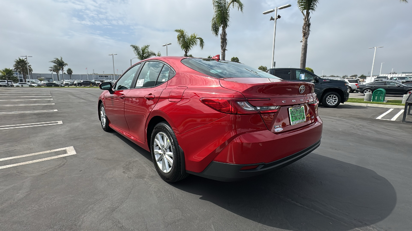 2025 Toyota Camry LE 5