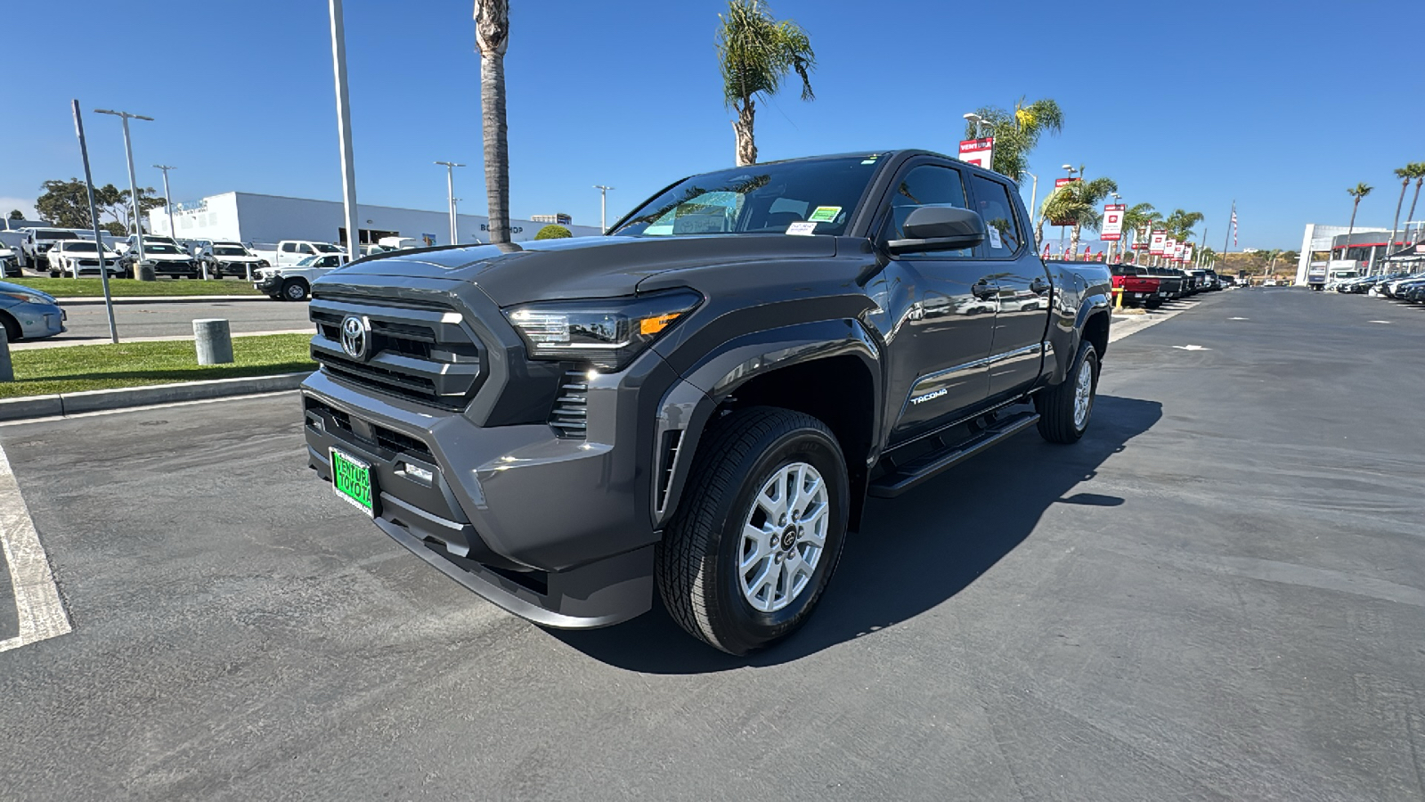 2024 Toyota Tacoma SR5 Double Cab 6 Bed AT 7