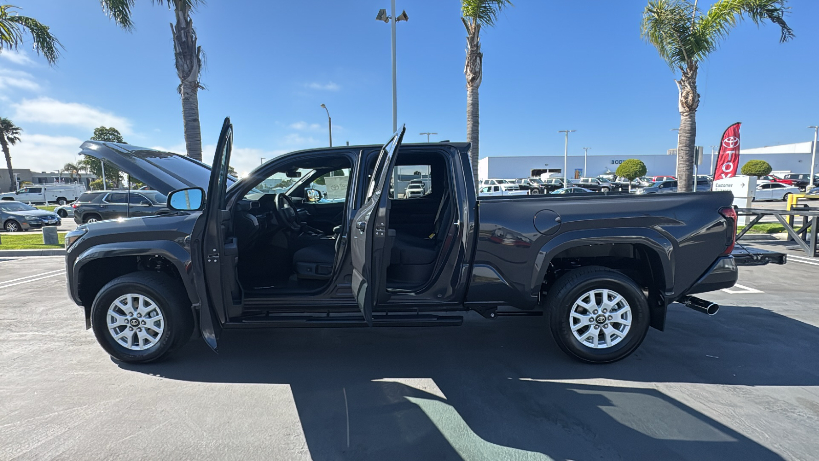 2024 Toyota Tacoma SR5 Double Cab 6 Bed AT 11