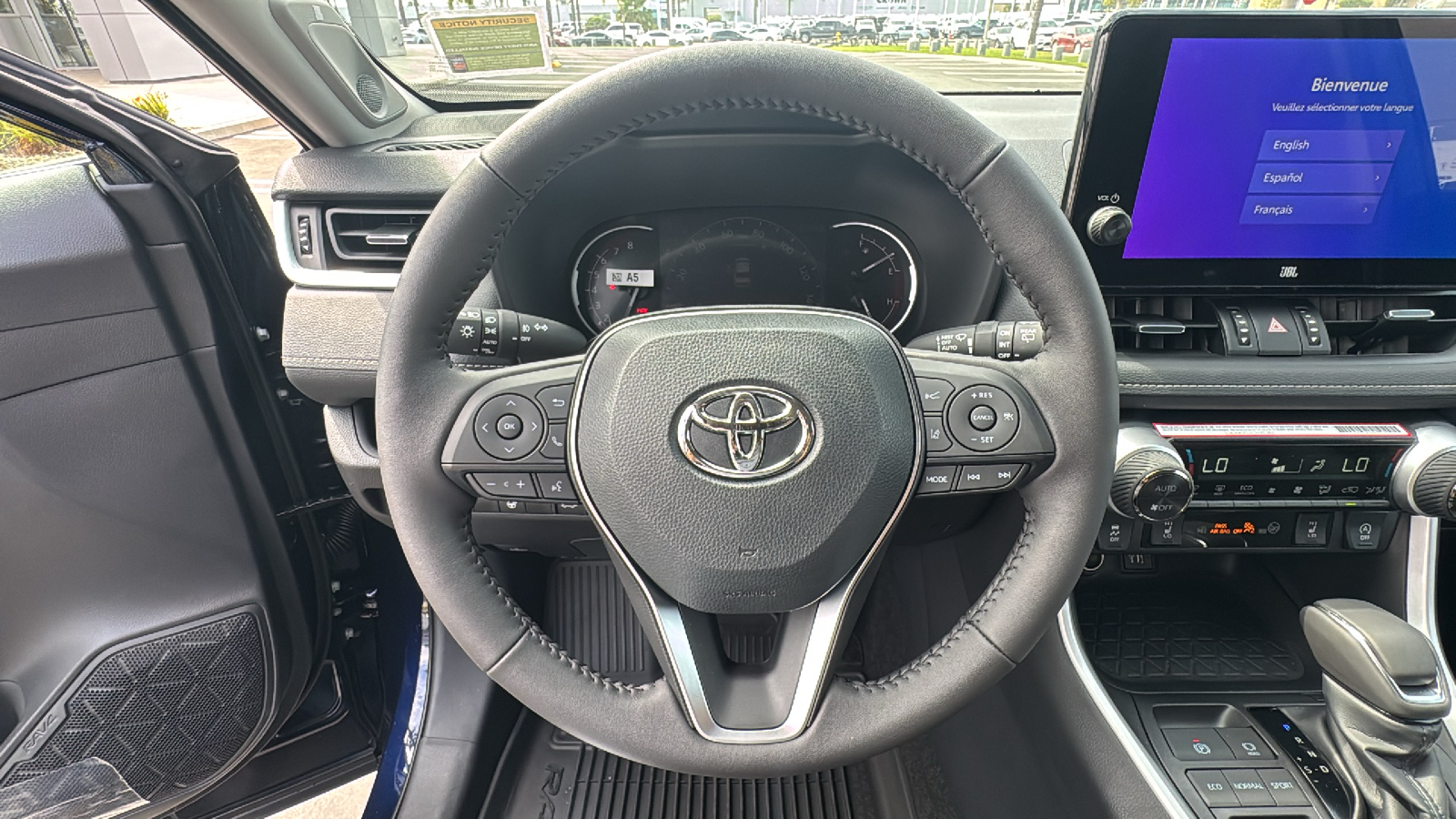 2024 Toyota RAV4 XLE Premium 16