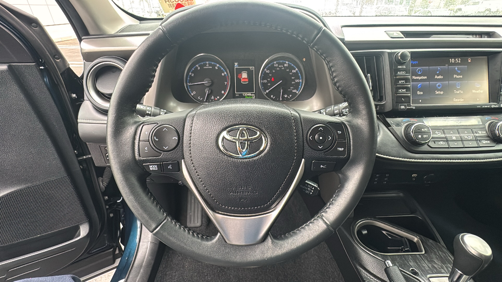 2017 Toyota RAV4 Platinum 16