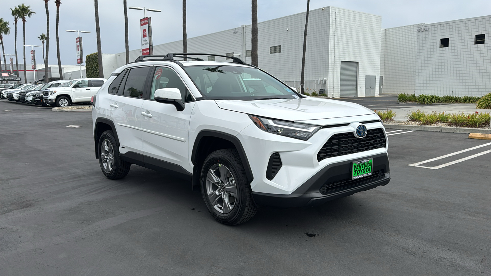 2024 Toyota RAV4 Hybrid XLE 1