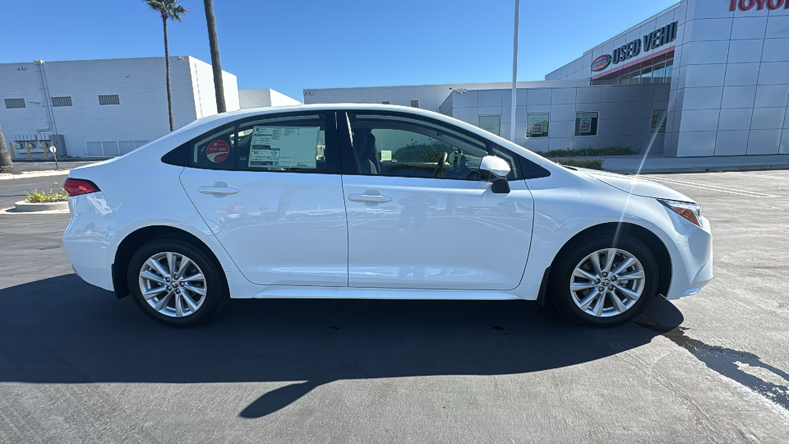 2025 Toyota Corolla Hybrid LE 2