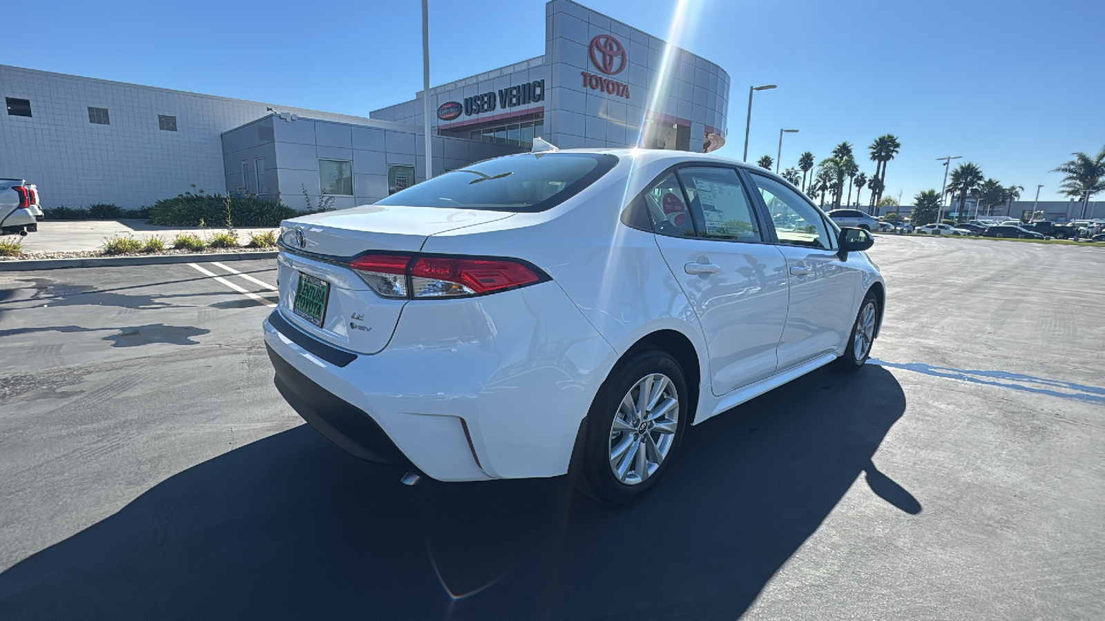 2025 Toyota Corolla Hybrid LE 3