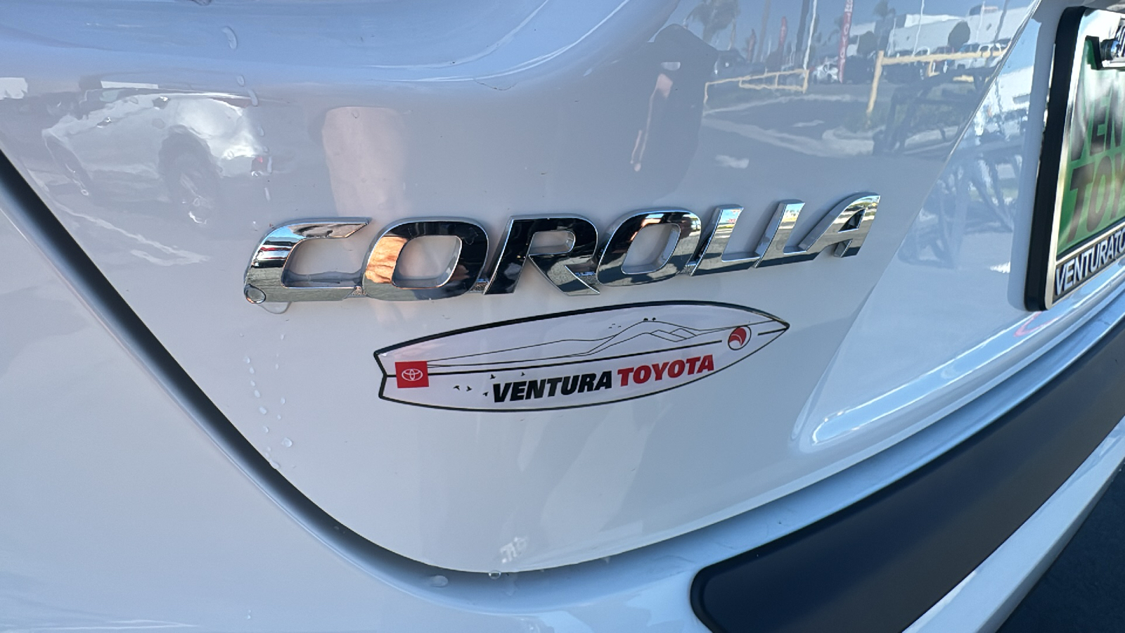 2025 Toyota Corolla Hybrid LE 27