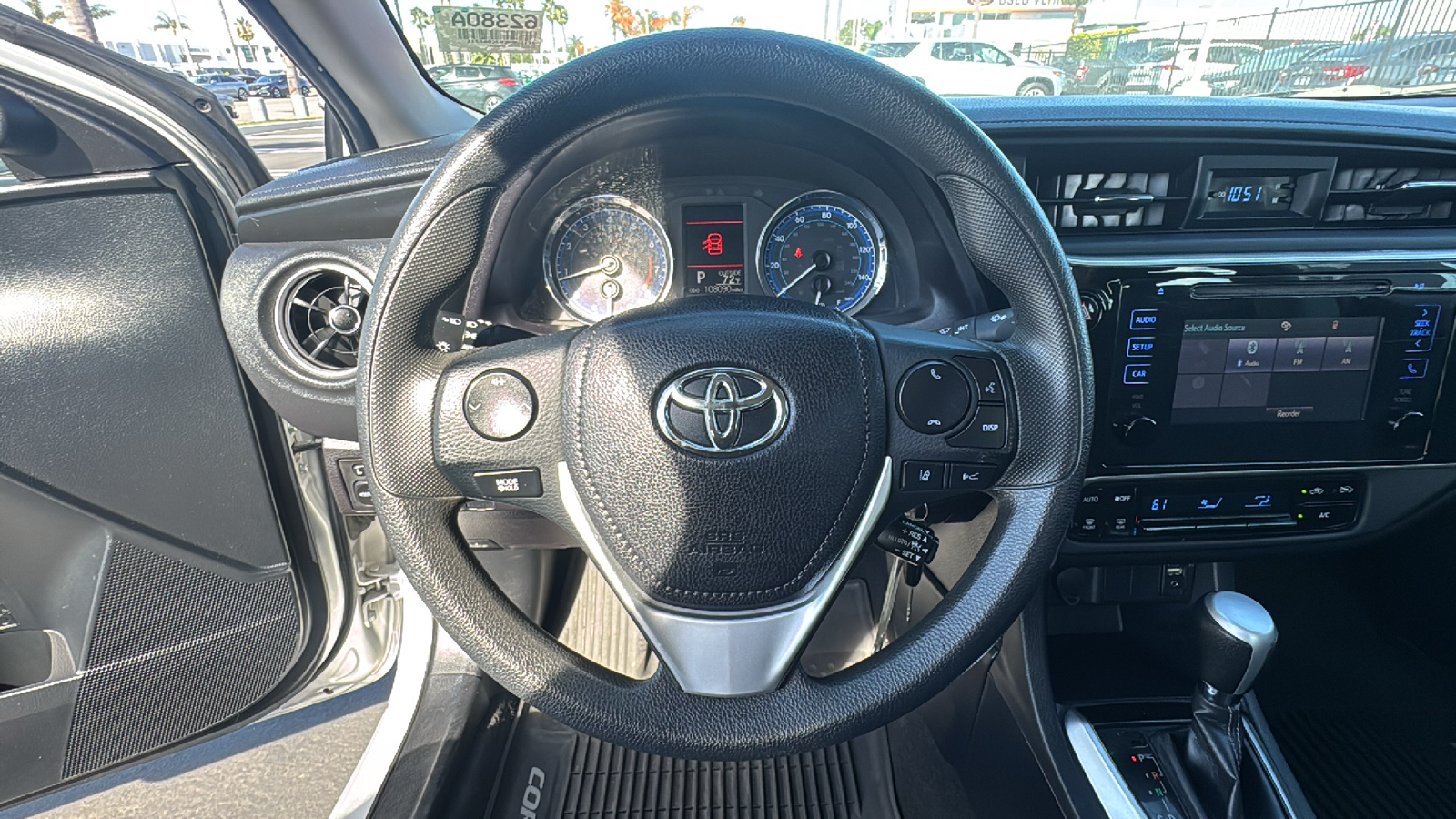 2018 Toyota Corolla LE 16