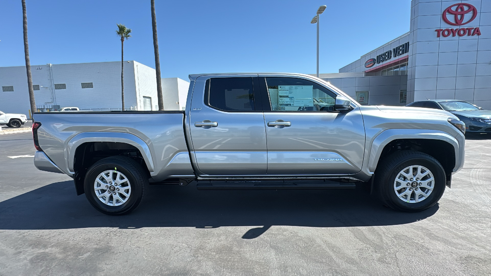 2024 Toyota Tacoma SR5 Double Cab 6 Bed AT 2