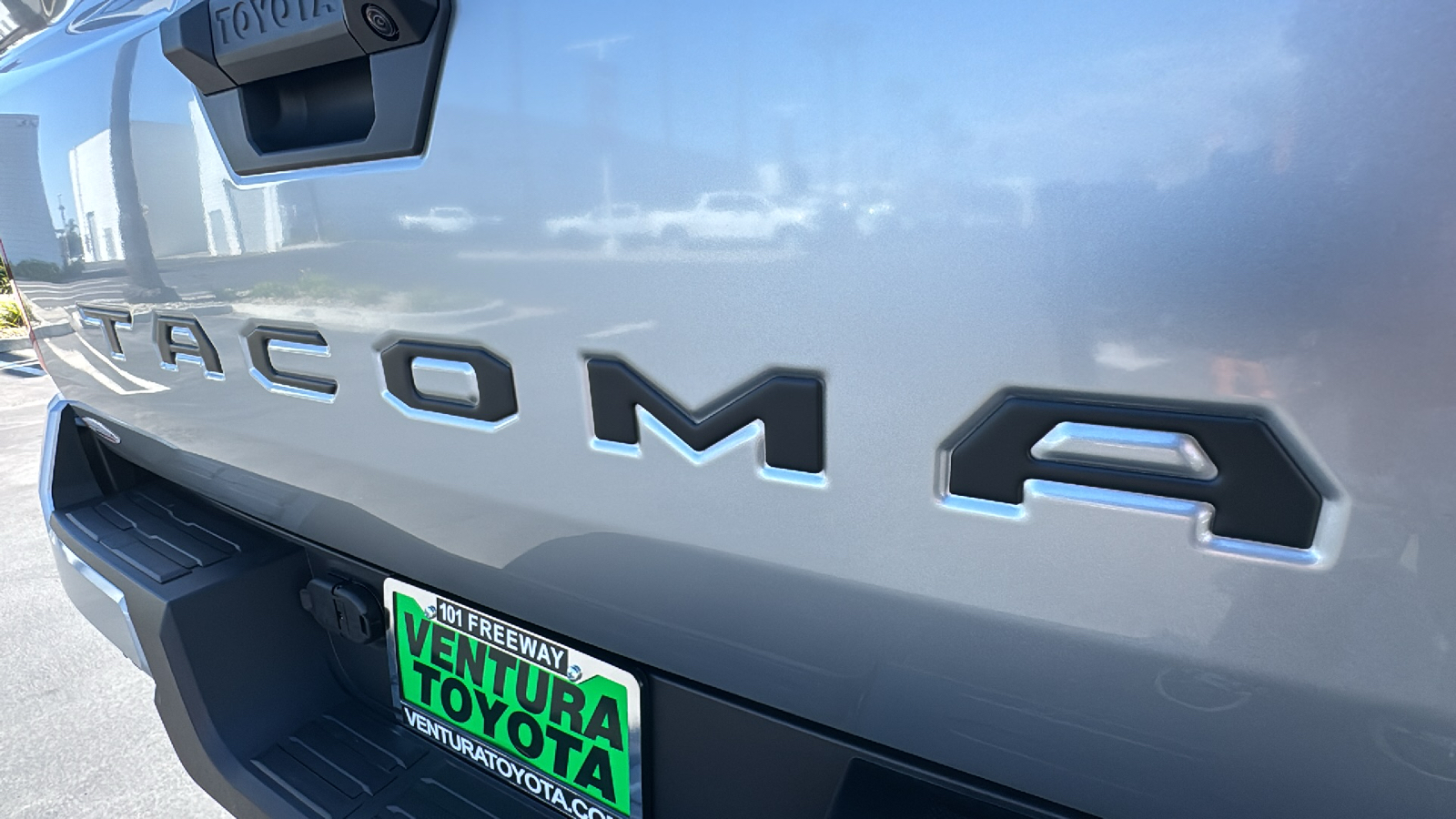 2024 Toyota Tacoma SR5 Double Cab 6 Bed AT 25