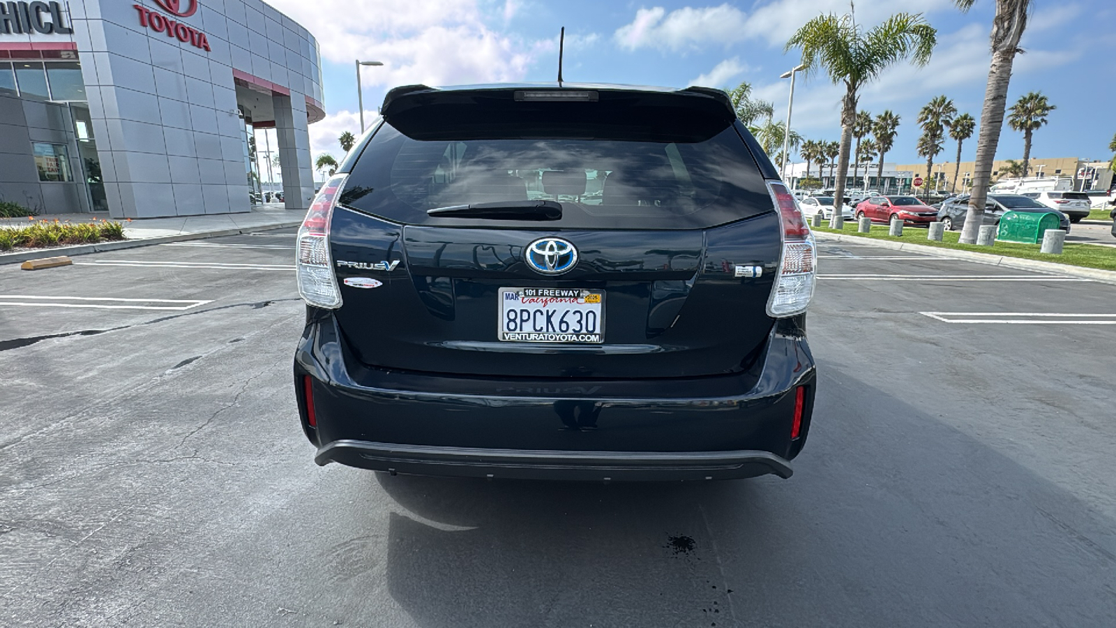 2017 Toyota Prius V Three 4