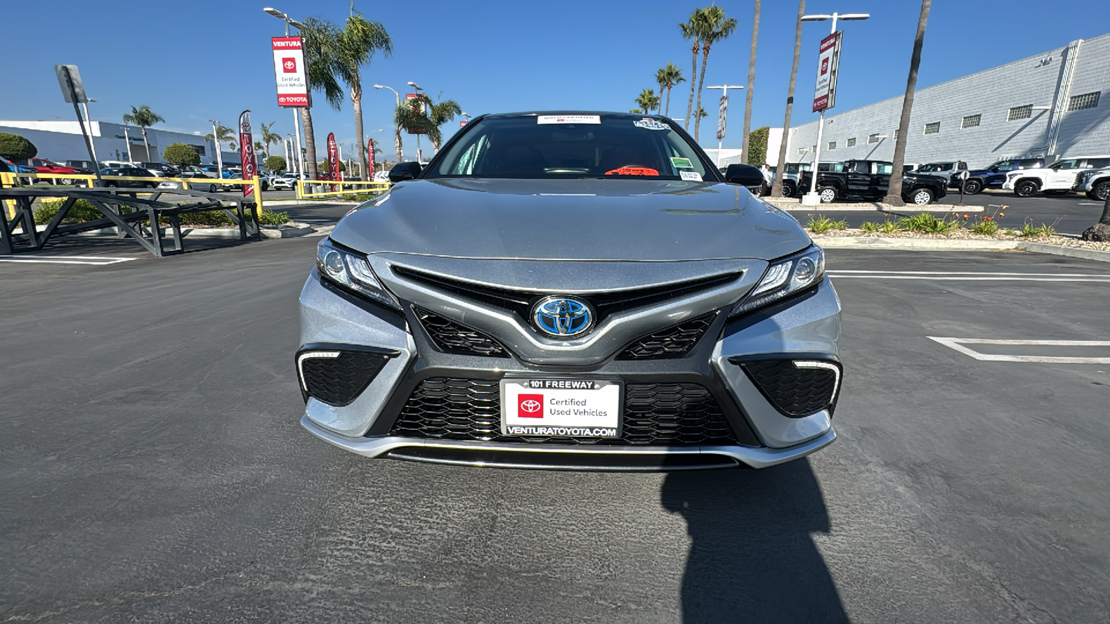 2022 Toyota Camry Hybrid XSE 8