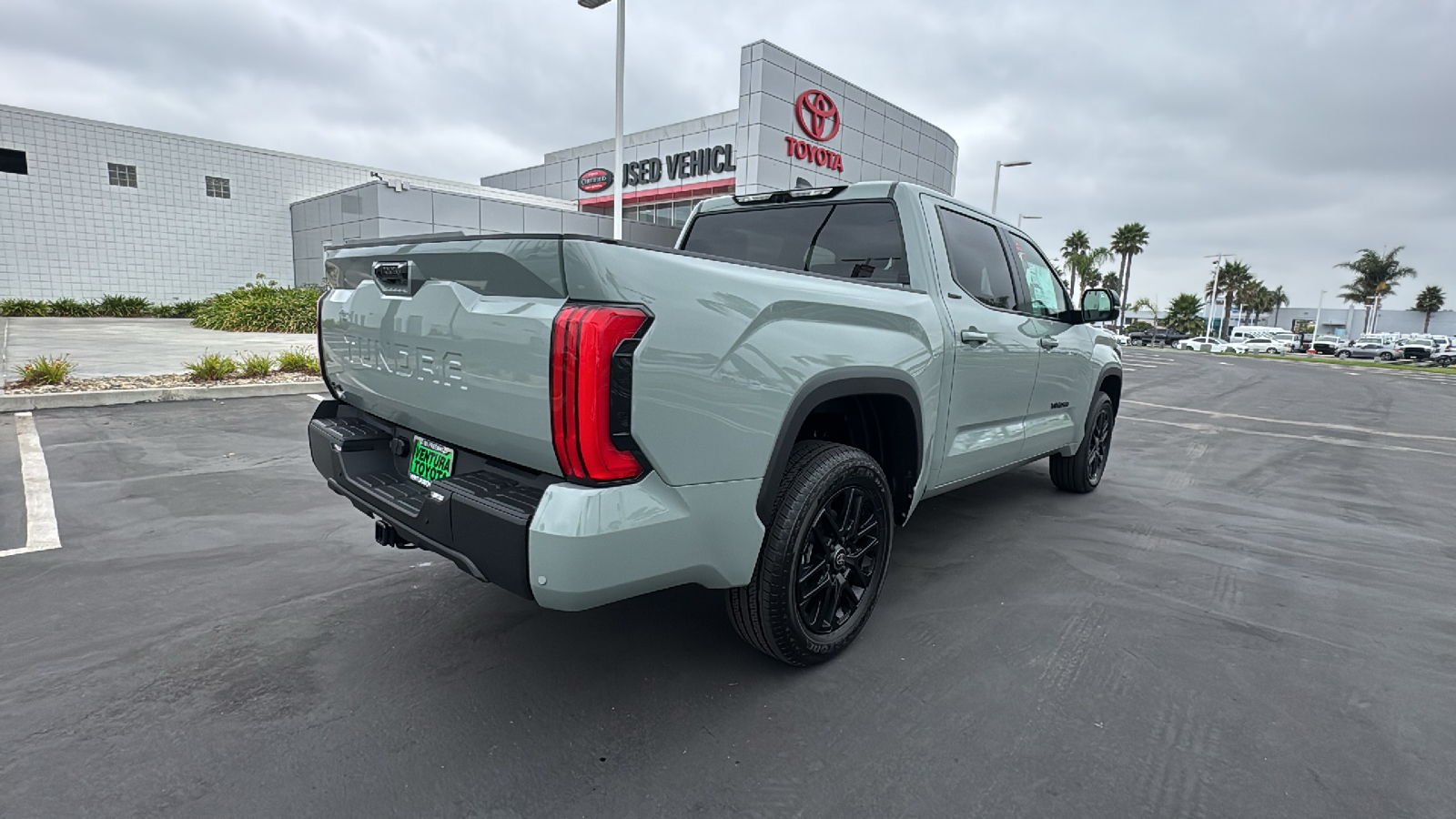 2025 Toyota Tundra Limited CrewMax 5.5 Bed 3