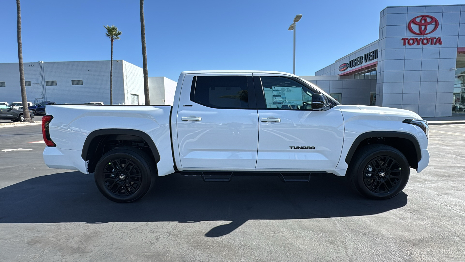 2025 Toyota Tundra Limited CrewMax 5.5 Bed 2