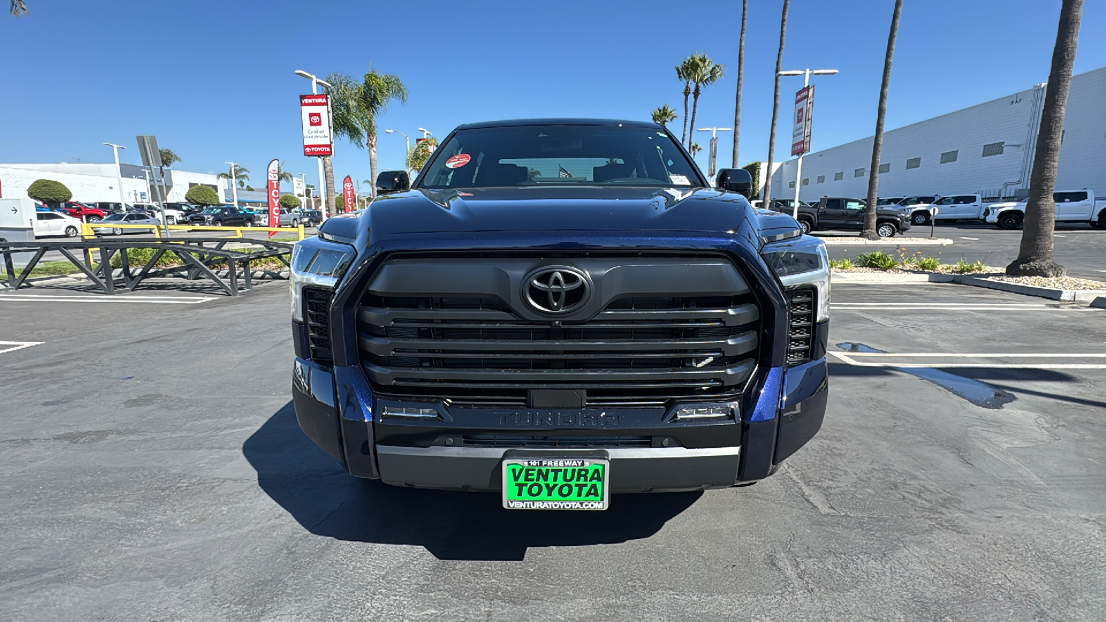 2025 Toyota Tundra Limited CrewMax 5.5 Bed 8