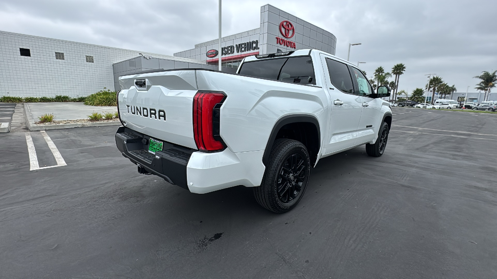 2025 Toyota Tundra Limited CrewMax 5.5 Bed 3