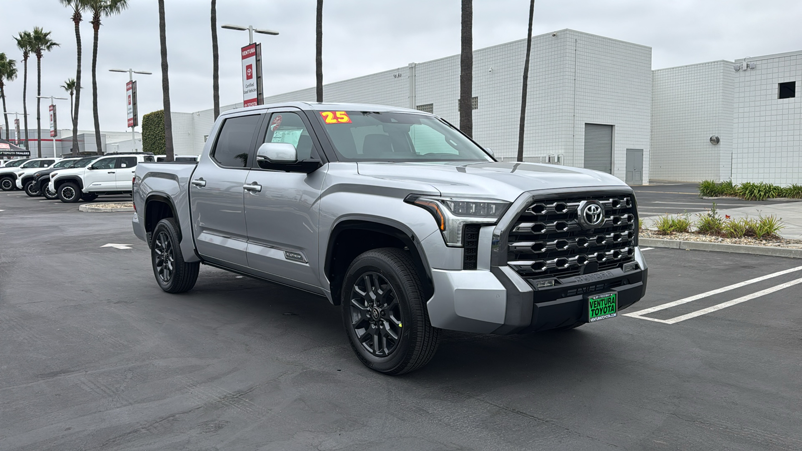 2025 Toyota Tundra Platinum CrewMax 5.5 Bed 1