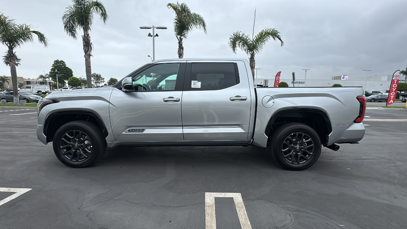 2025 Toyota Tundra Platinum CrewMax 5.5 Bed 6