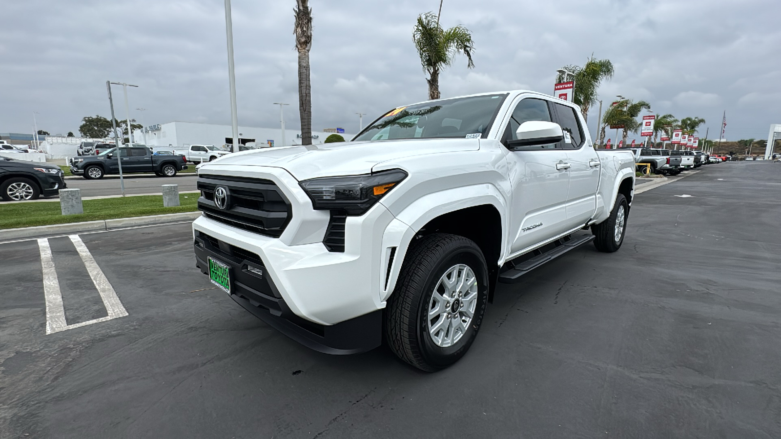 2024 Toyota Tacoma SR5 Double Cab 6 Bed AT 7