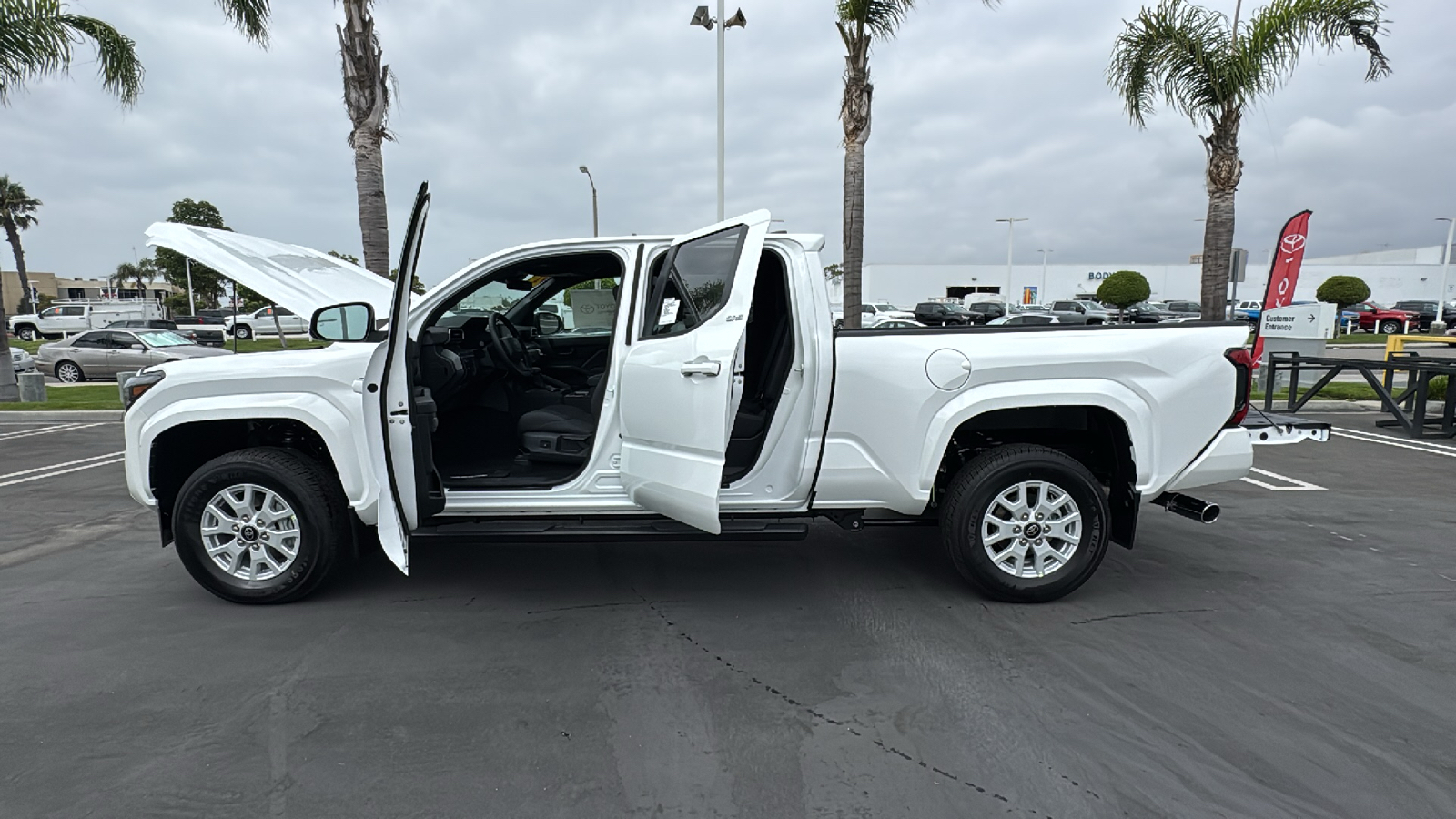 2024 Toyota Tacoma SR5 Double Cab 6 Bed AT 11