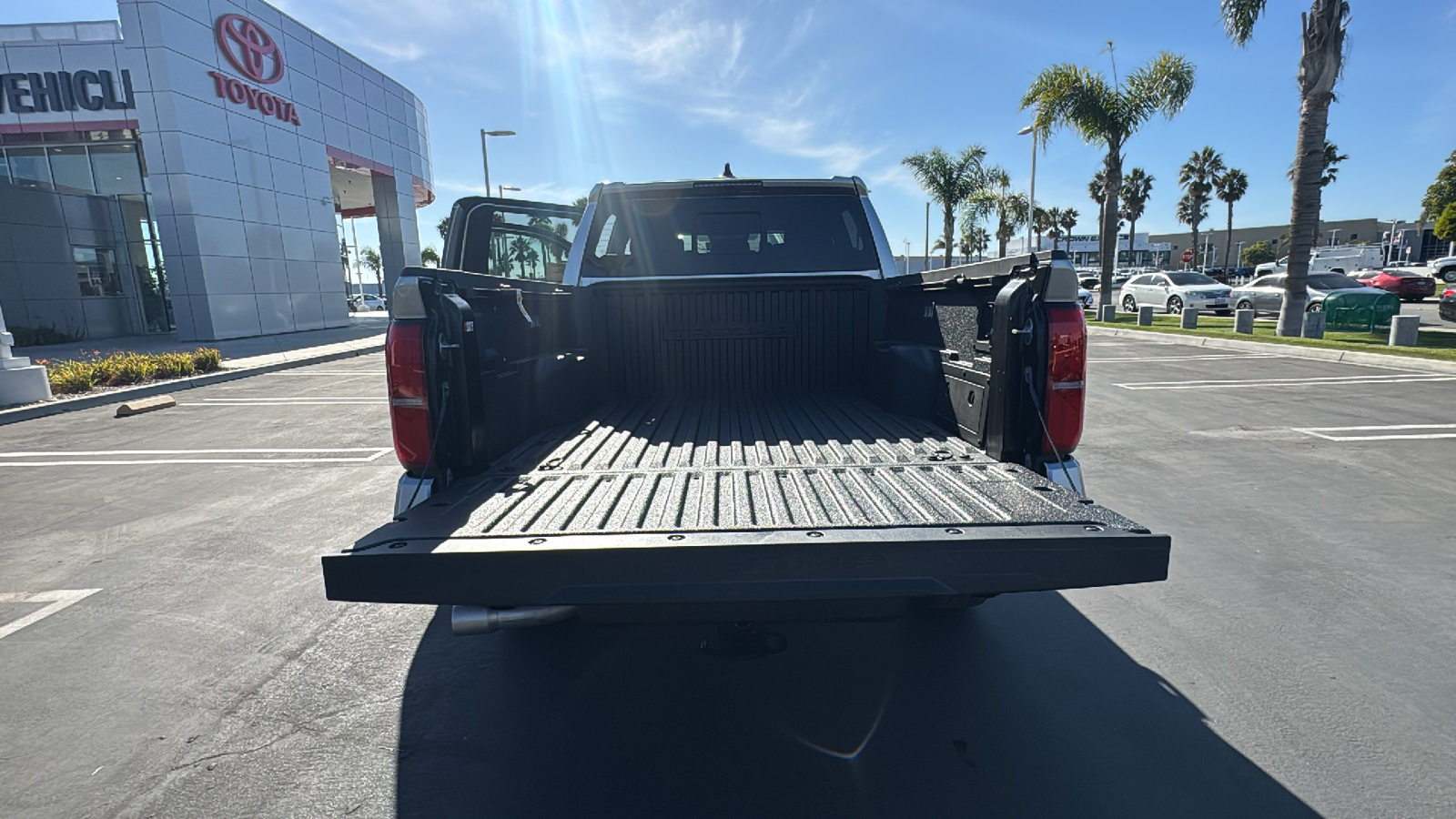 2024 Toyota Tacoma TRD Off Road Double Cab 5 Bed MT 10