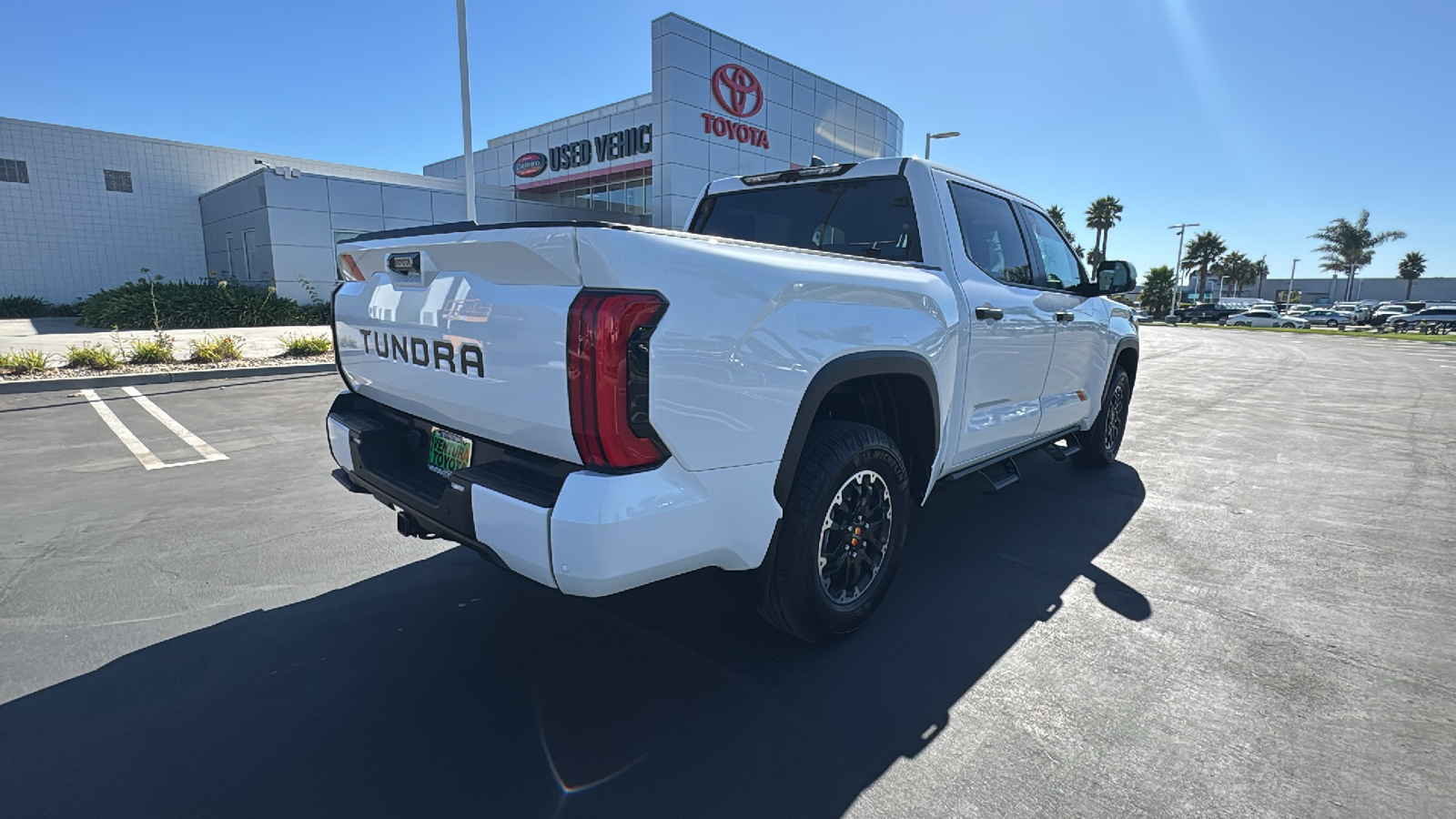 2025 Toyota Tundra Limited CrewMax 5.5 Bed 3