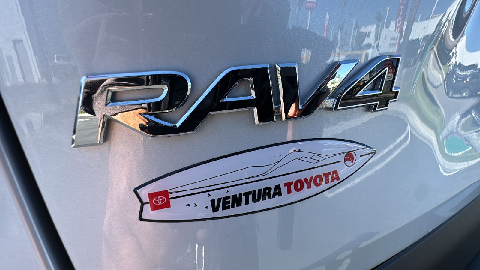 2024 Toyota RAV4 XLE Premium 27