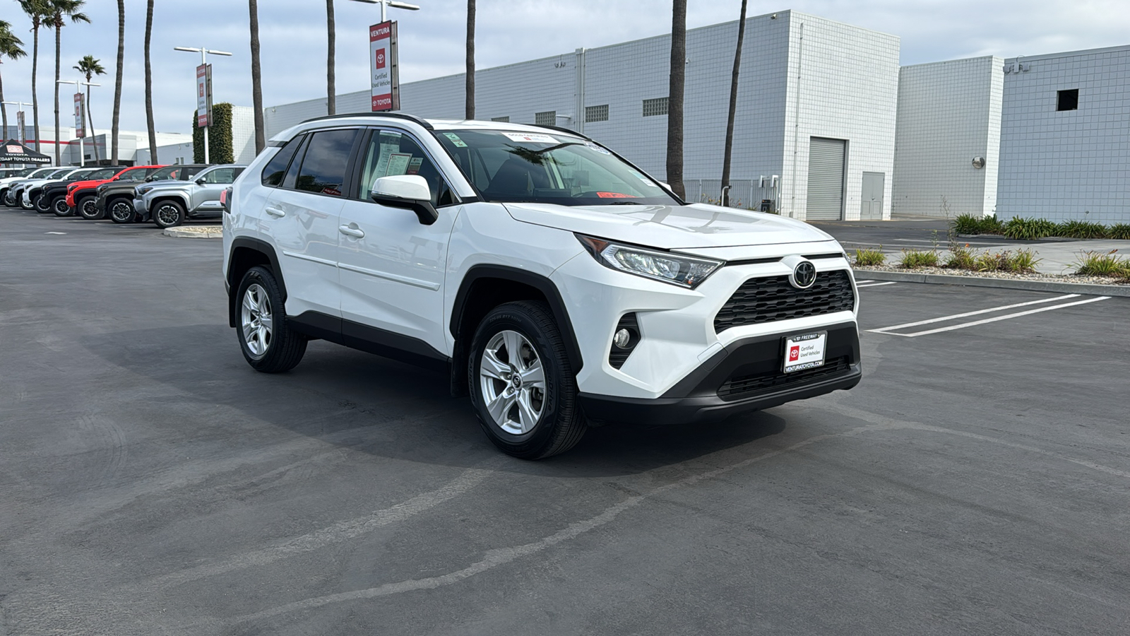 2019 Toyota RAV4 XLE 1