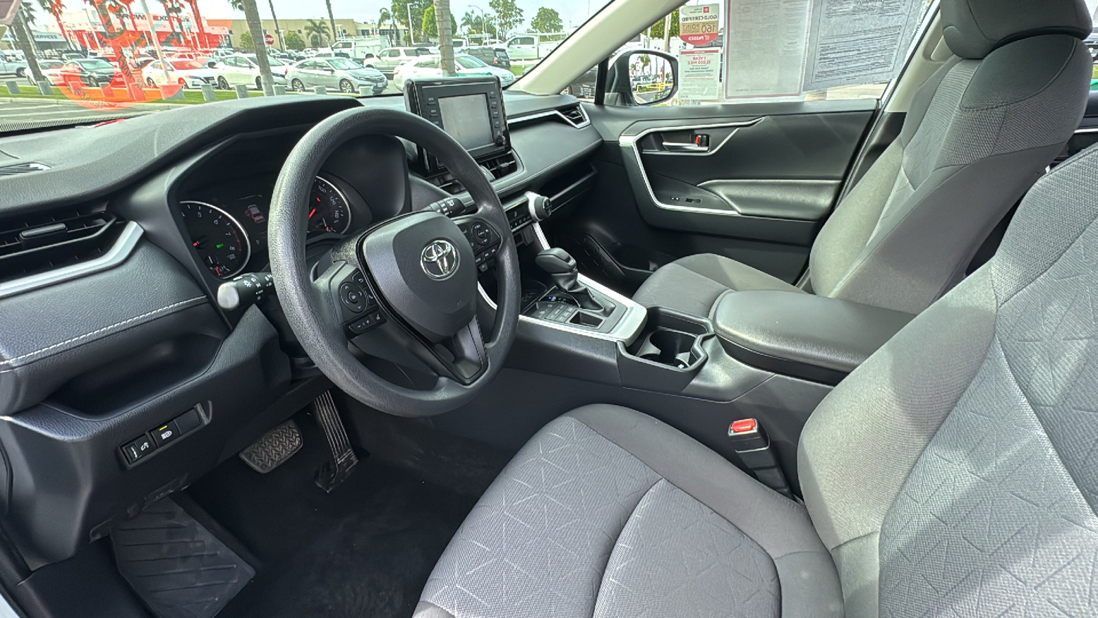 2019 Toyota RAV4 XLE 13