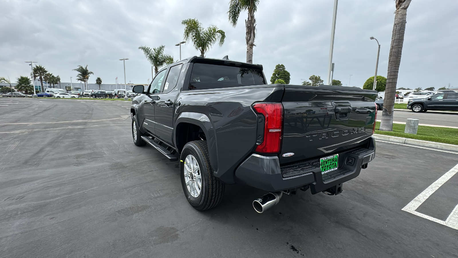 2024 Toyota Tacoma SR5 Double Cab 5 Bed AT 5