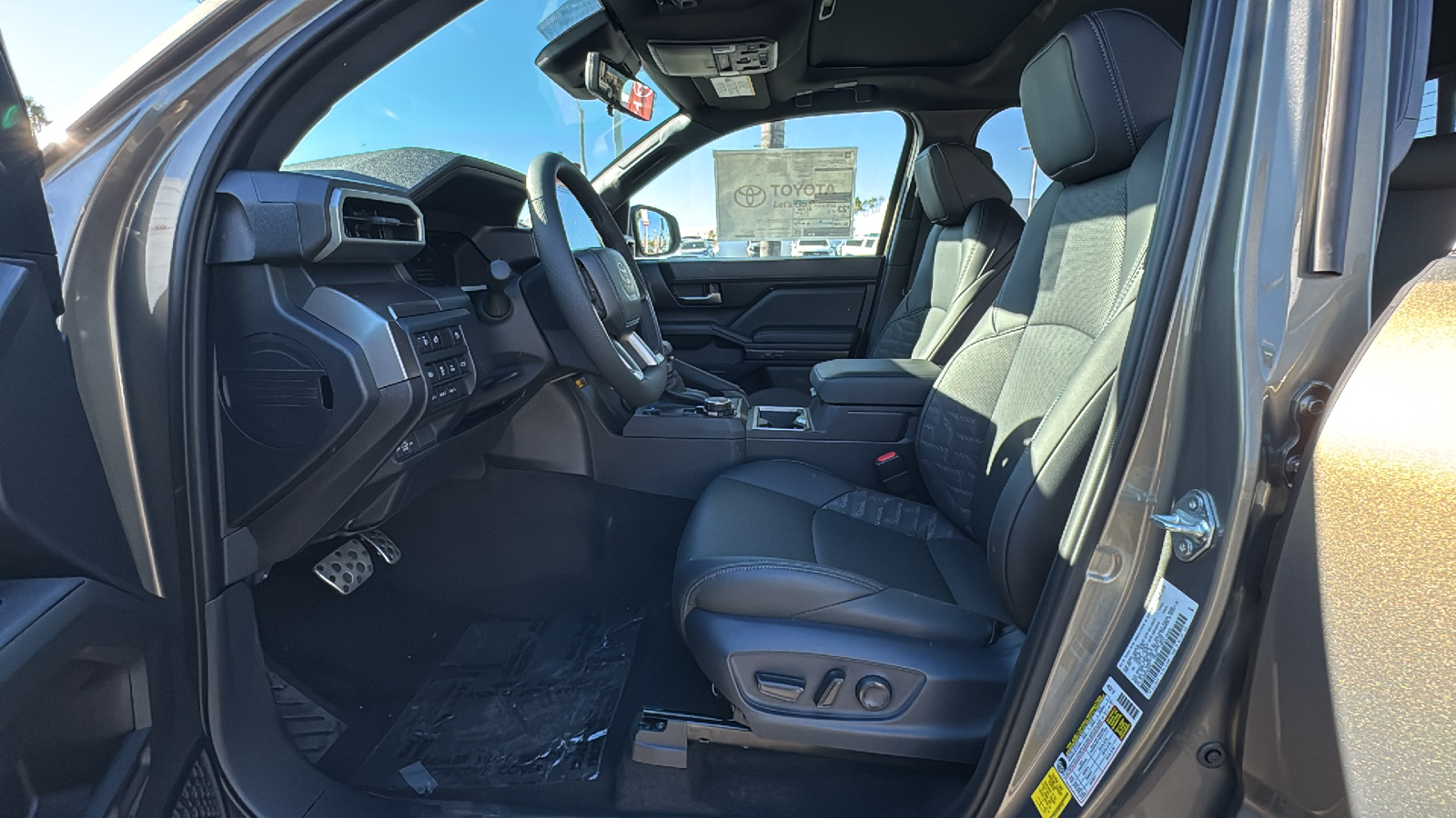 2024 Toyota Tacoma TRD Sport Hybrid Double Cab 5 Bed AT 12