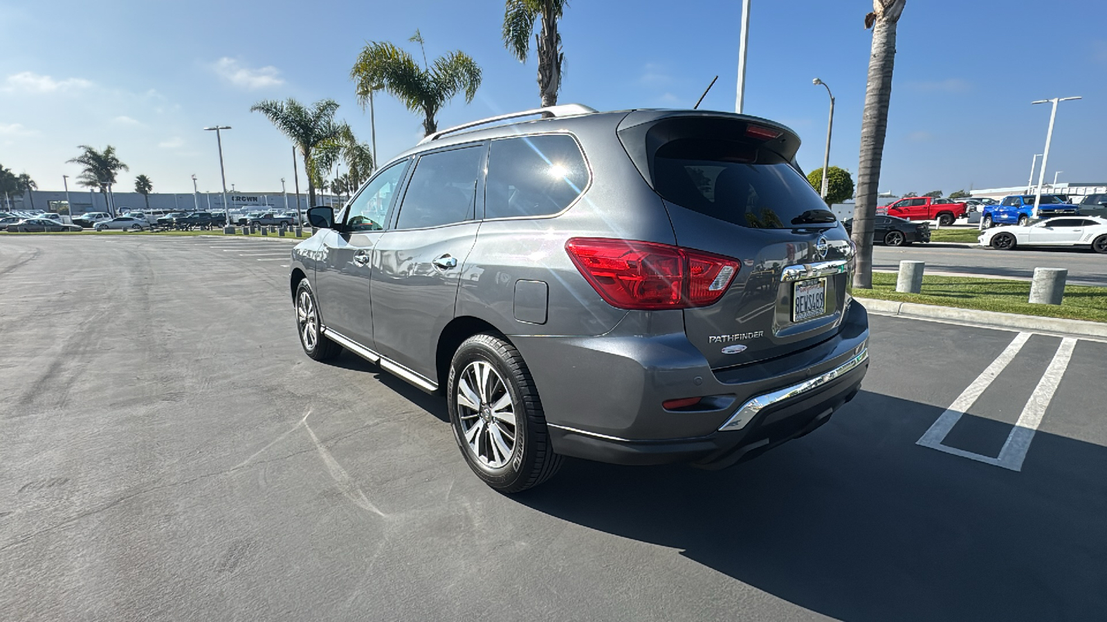 2017 Nissan Pathfinder SV 5