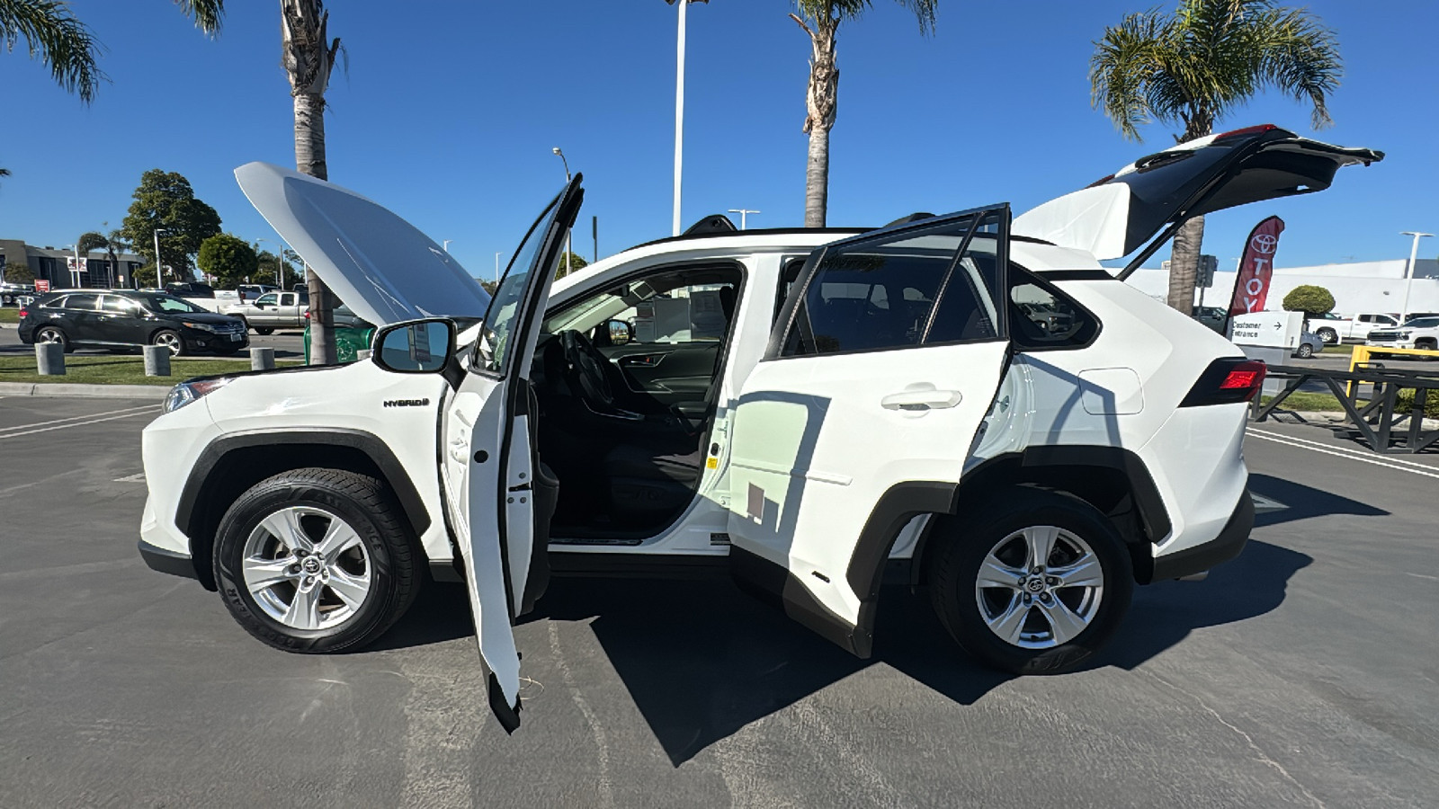 2021 Toyota RAV4 Hybrid XLE 11